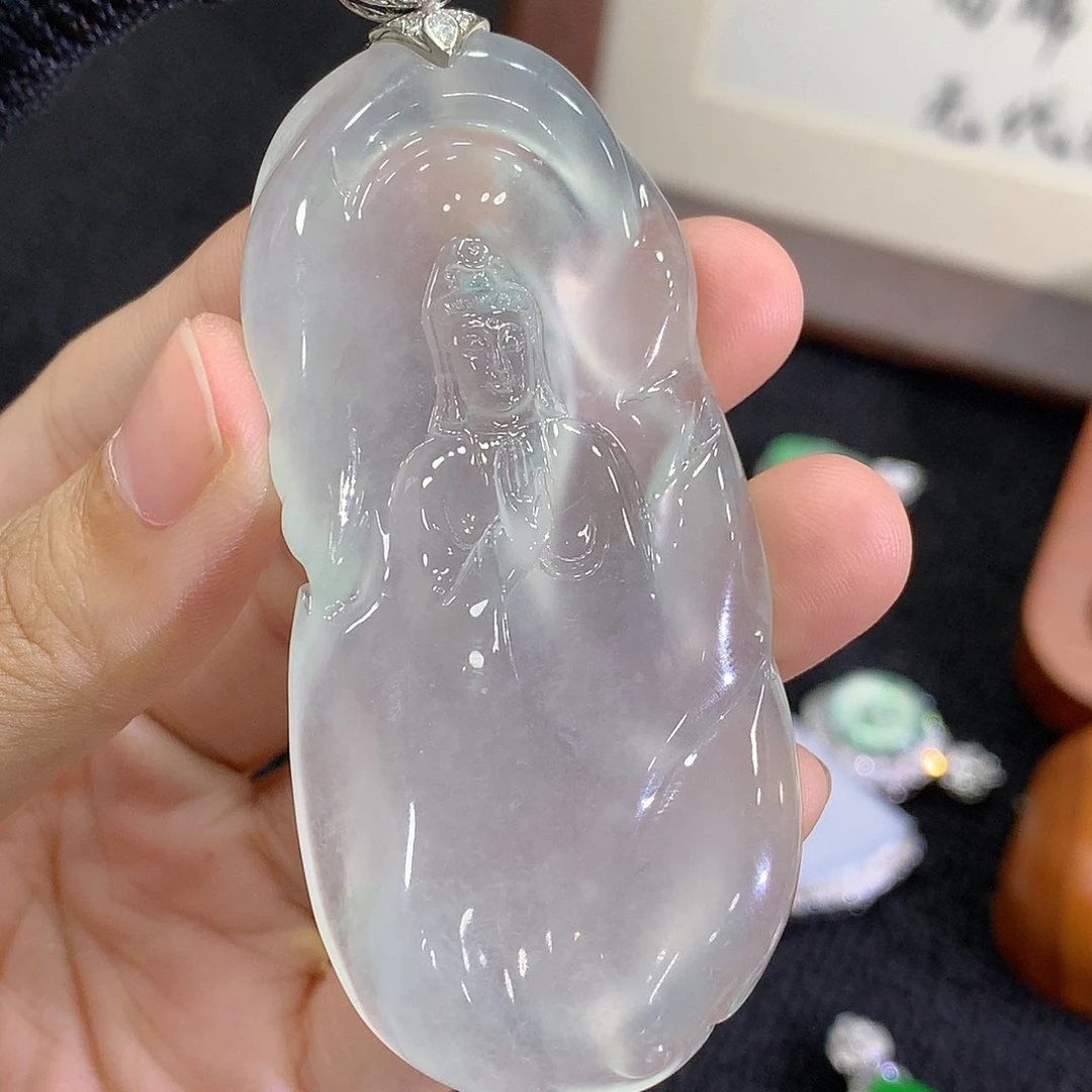 翡翠18K金镶嵌吊坠(不含链)观音