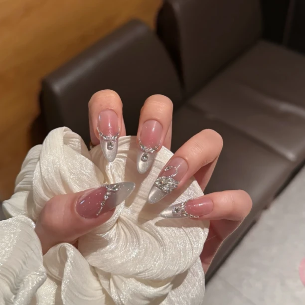 【天鹅湖】锆石天鹅猫眼法式气质堆钻仙气 8070304 纯手工穿戴甲