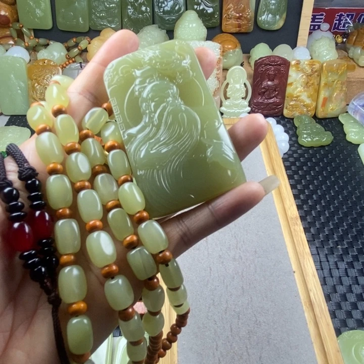 昆仑料关公牌一套