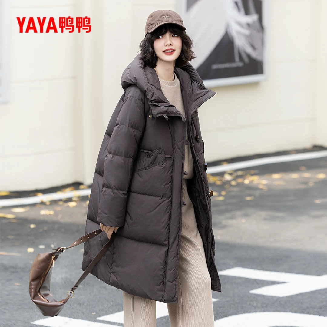 YAYA鸭鸭冬季时尚百搭休闲连帽女士鸭绒长款羽绒服YE4B619842N