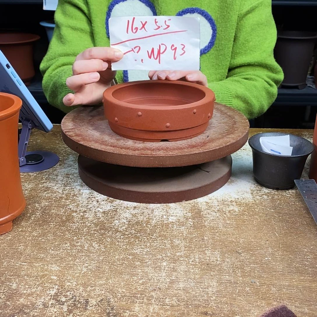 紫砂紫砂花盆一只WP93