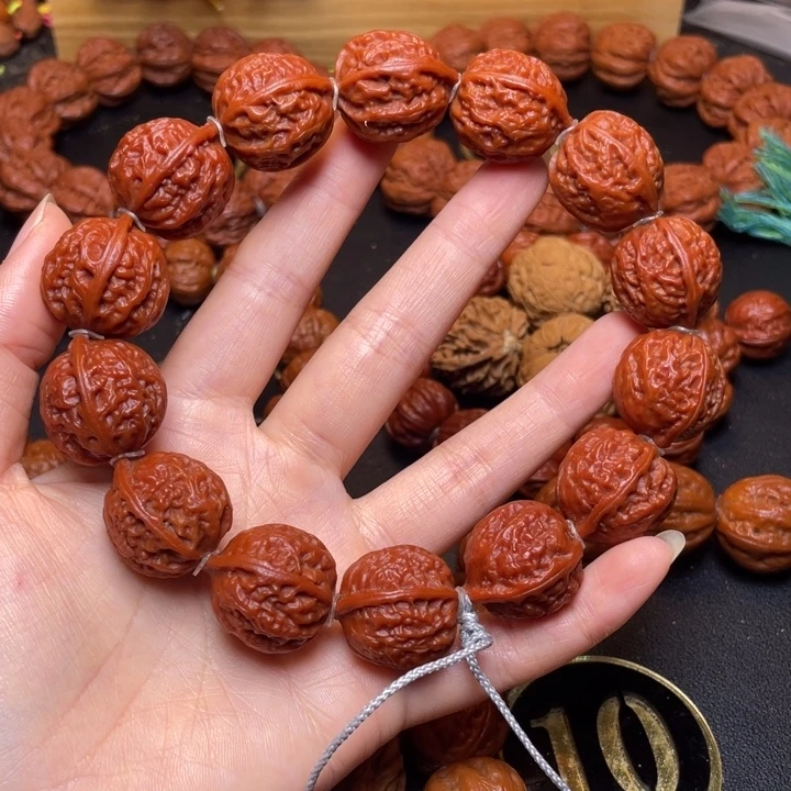 把件文玩核桃肉纹红皮一道筋