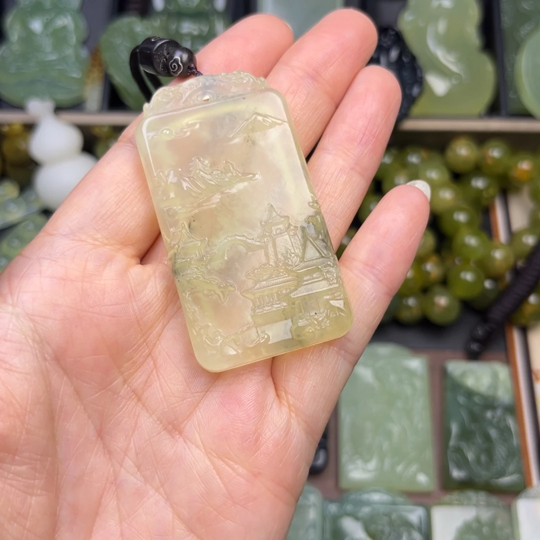 蛇纹石玉未镶嵌吊坠(赠链)