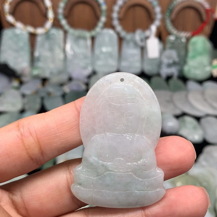 翡翠未镶嵌颈饰11