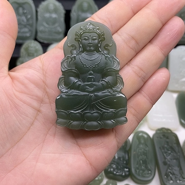 小***母颈饰未镶嵌和田玉