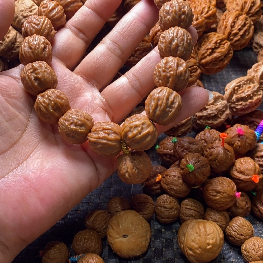 糕***冷吊坠文玩核桃树王