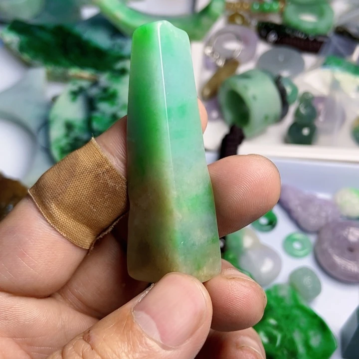 夜***珠翡翠散珠天然翡翠A货挂件