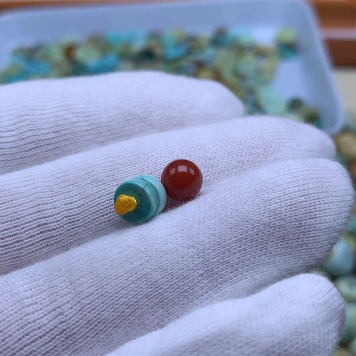 南红玛瑙未镶嵌珠宝奇石