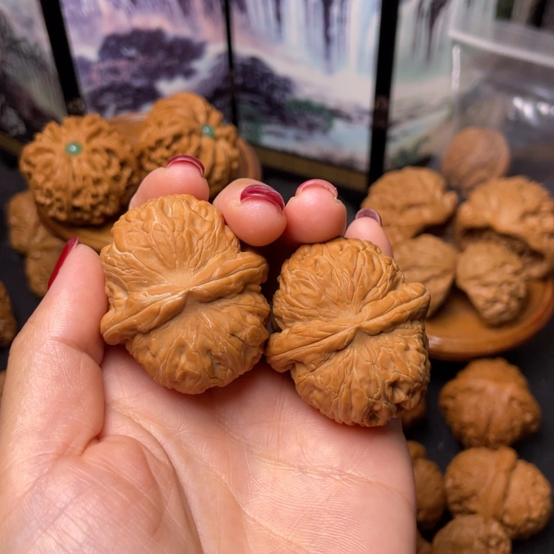 文玩核桃把件42全品元宝