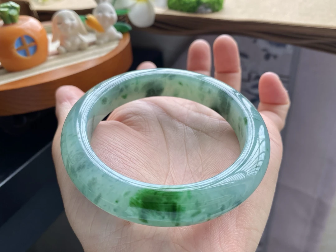 1.27批13640号手镯57.4-12.8-9.6！深绿飘花镯！浓郁深邃的飘花翡