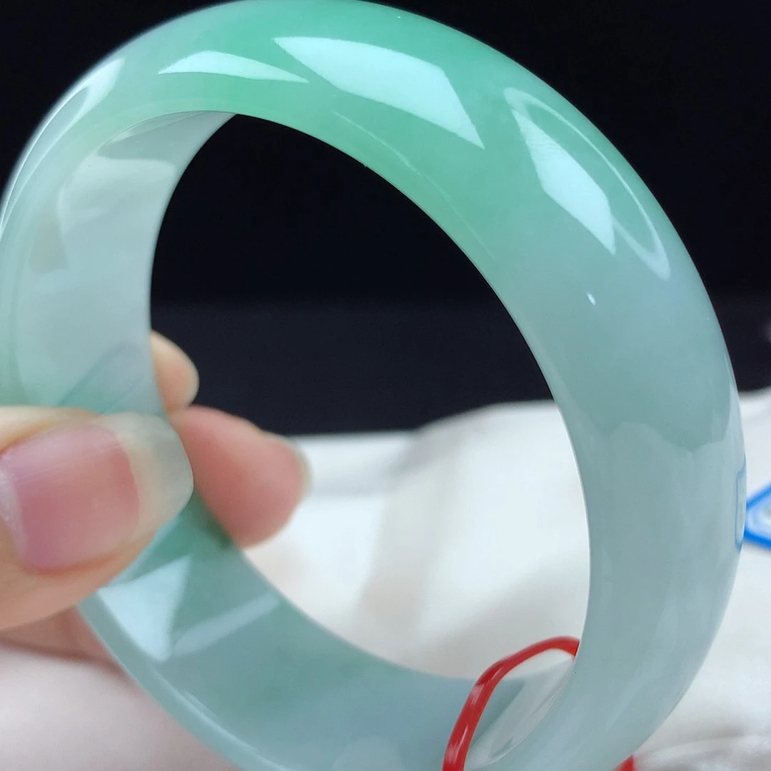 未镶嵌手镯翡翠97106，