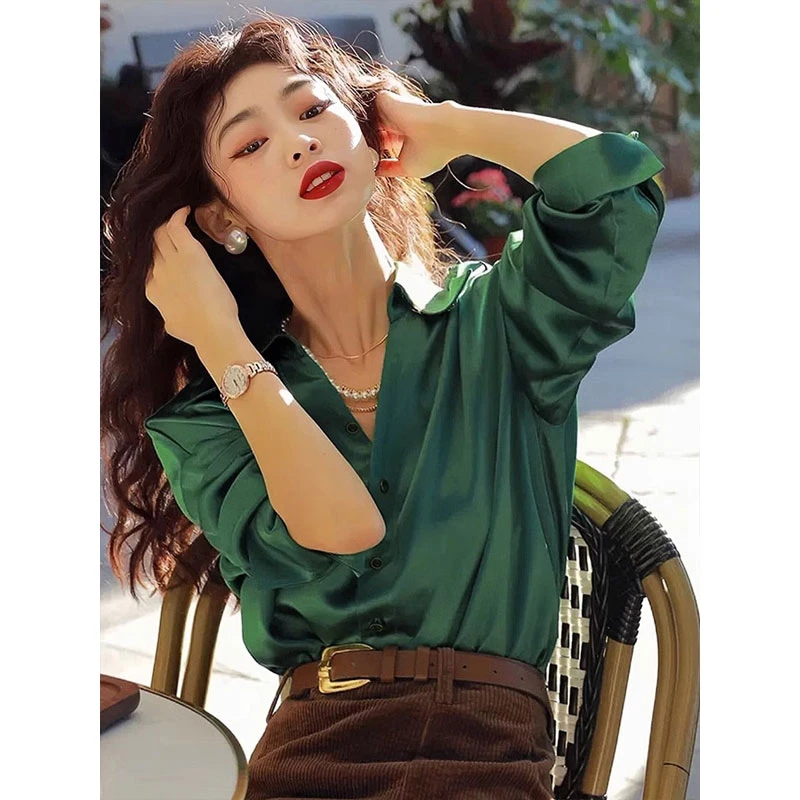2025早春墨绿色上衣轻熟法式小众缎面衬衫女设计感高级衬衣小个子
