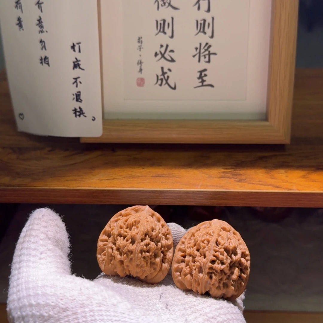 吊坠文玩核桃40三角南疆石