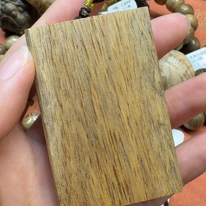 大叶紫檀（黑酸枝木类）