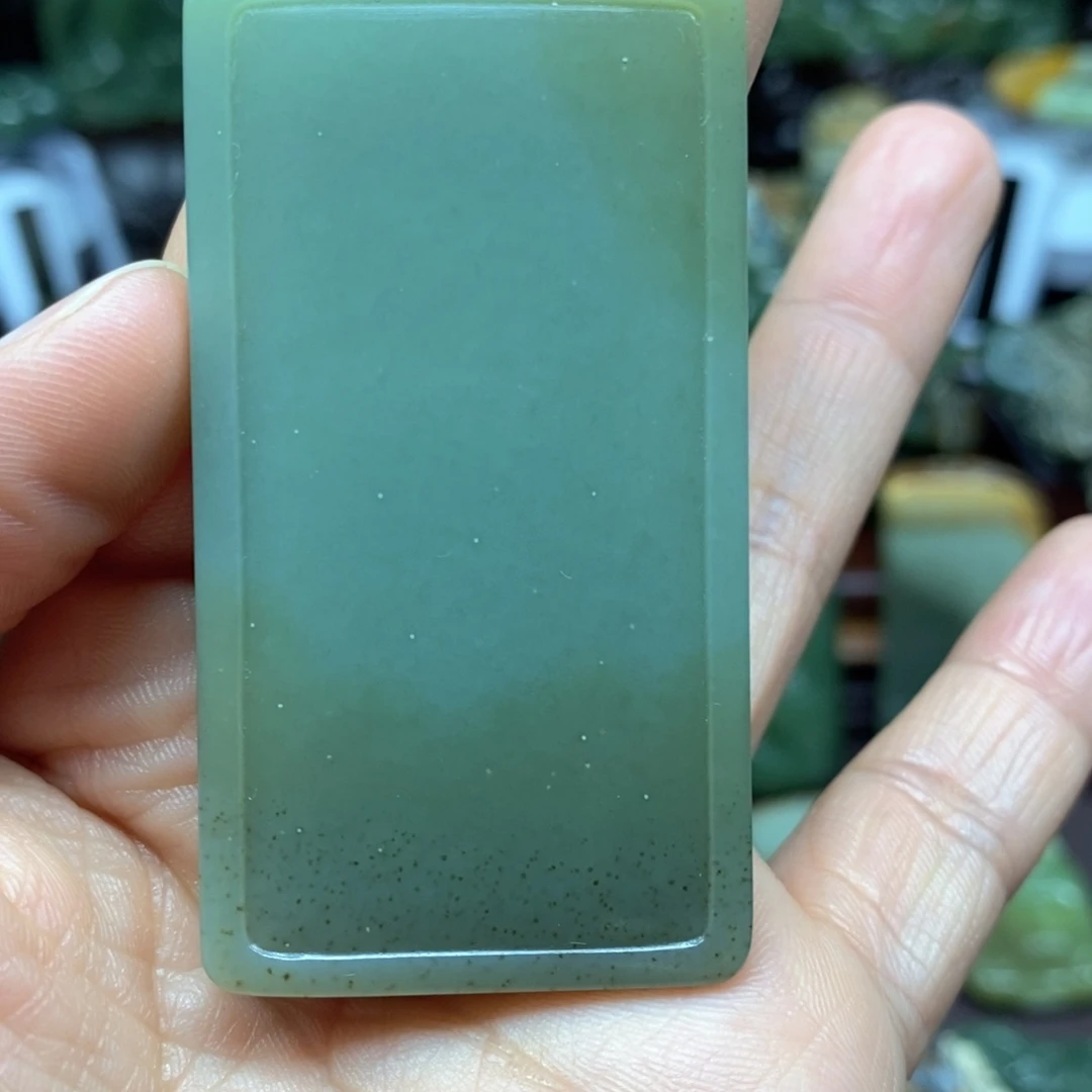 小***_岫岩老玉（透闪石质玉）未镶嵌把件