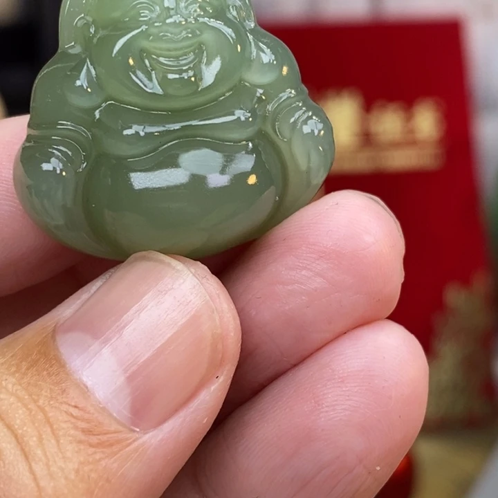 用***0和田玉未镶嵌颈饰