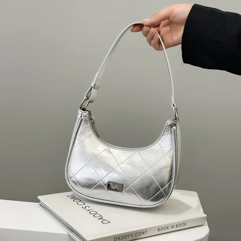 2025新款高级感菱格绣线月牙包外出单肩斜挎包百搭通勤饺子包0012