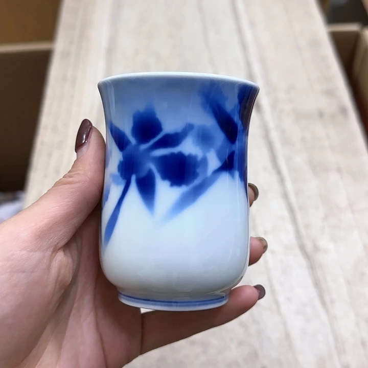 瓷片噗哈哈哈哈哈哈哈哈哈我笑