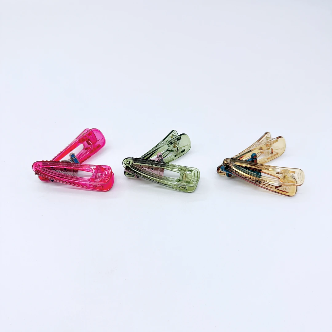 Mi33 字母标镂空鸭嘴夹 Y20057A3-3