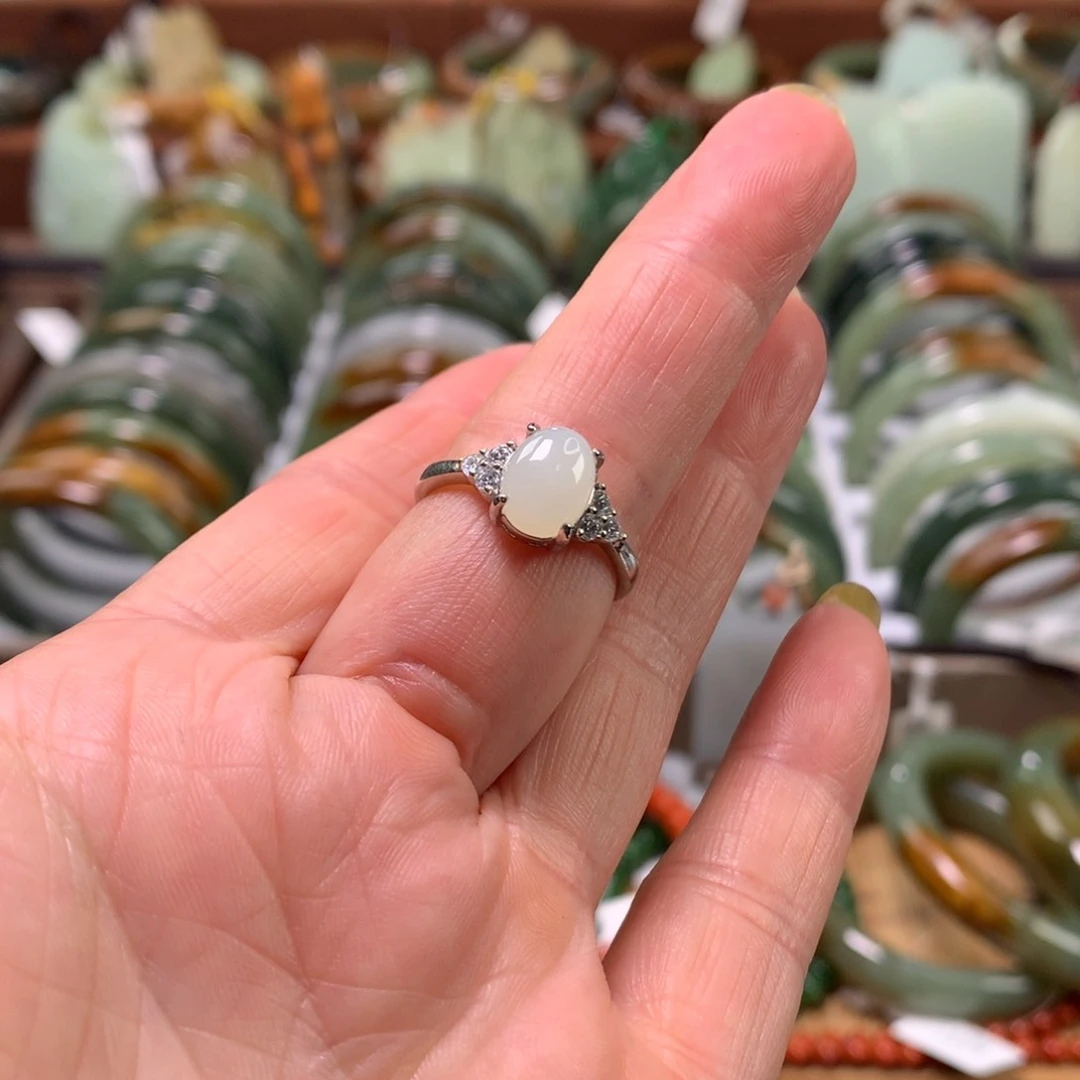 和田玉戒指未镶嵌