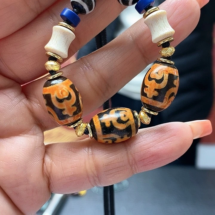 玛瑙/玉髓颈饰合金