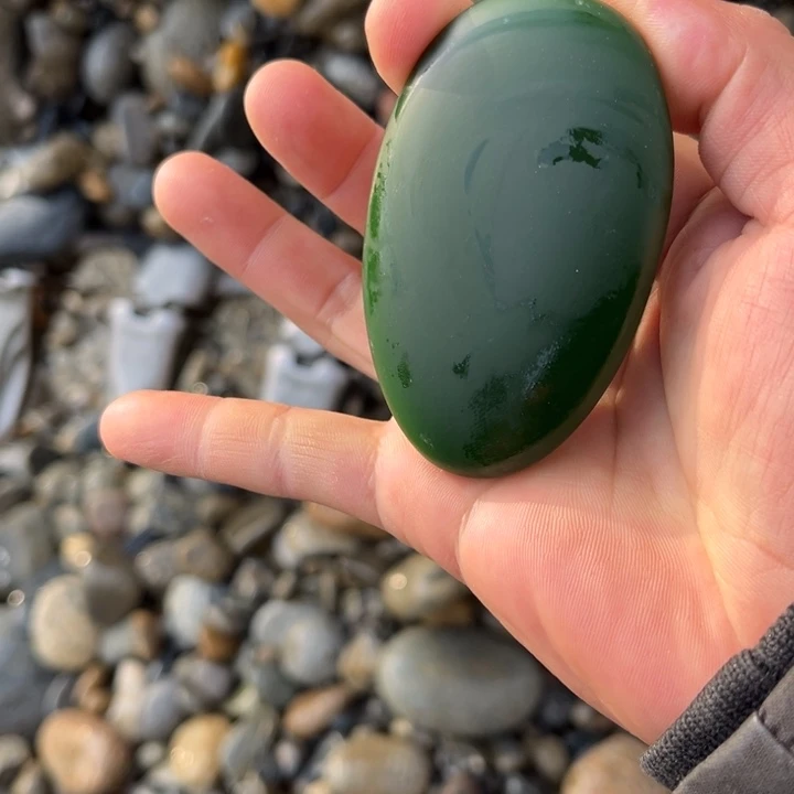 未镶嵌和田玉（糖玉）珠宝奇石