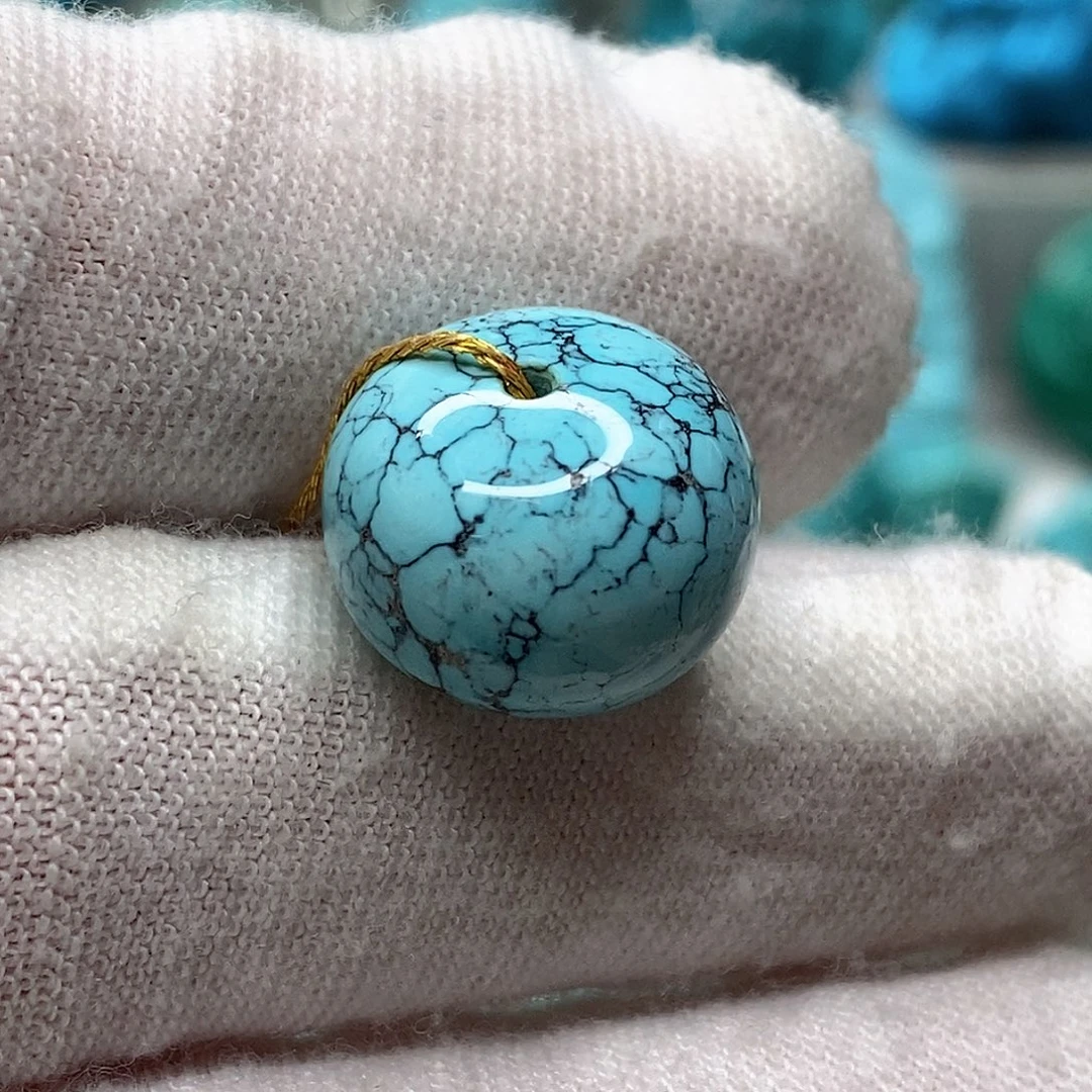 绿松石未镶嵌天然原矿 地大质检14.5mm