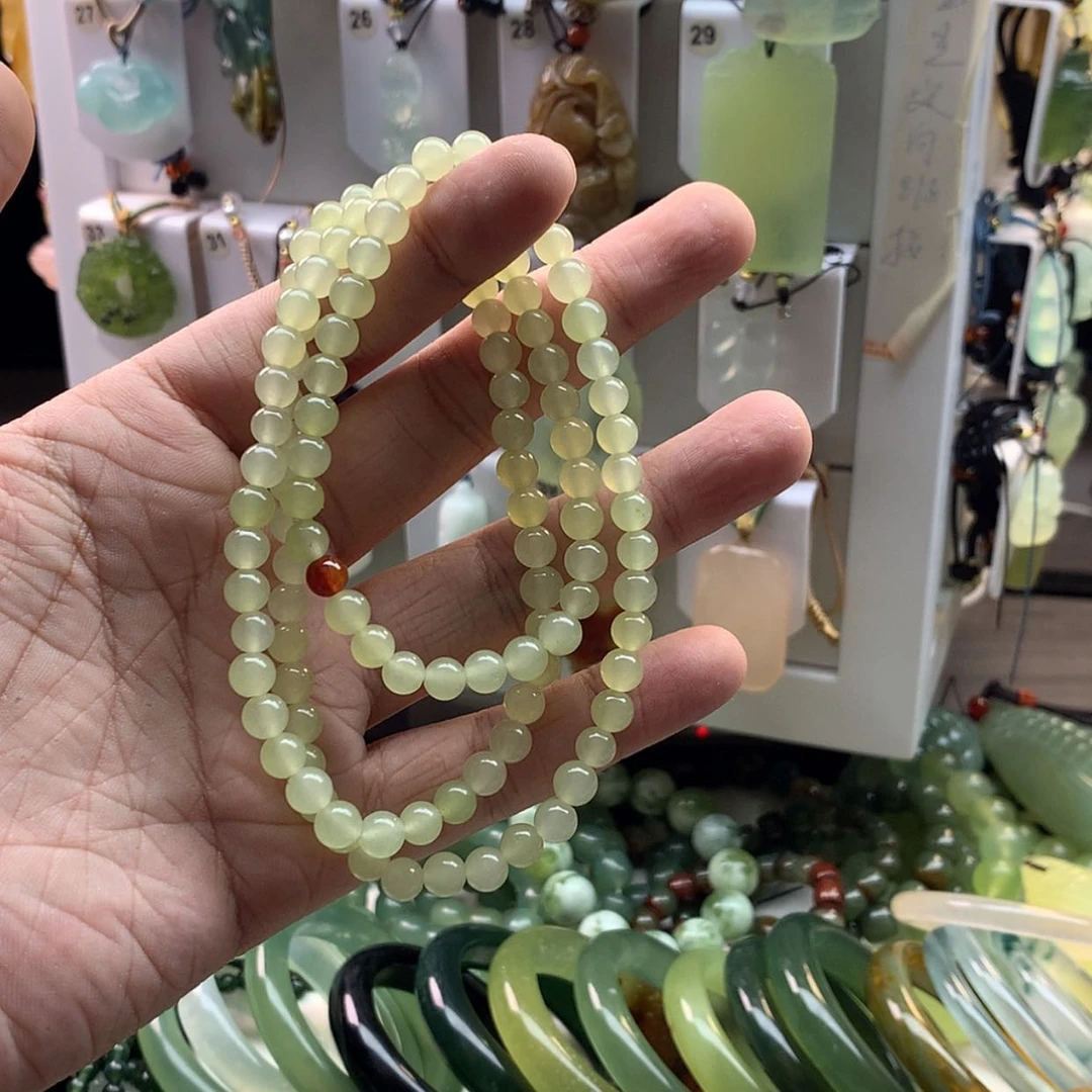 【闪购商品】蛇纹石玉未镶嵌颈饰