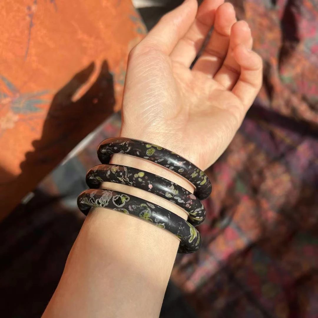 梅花玉镯子细圆条手镯——多样性发其一