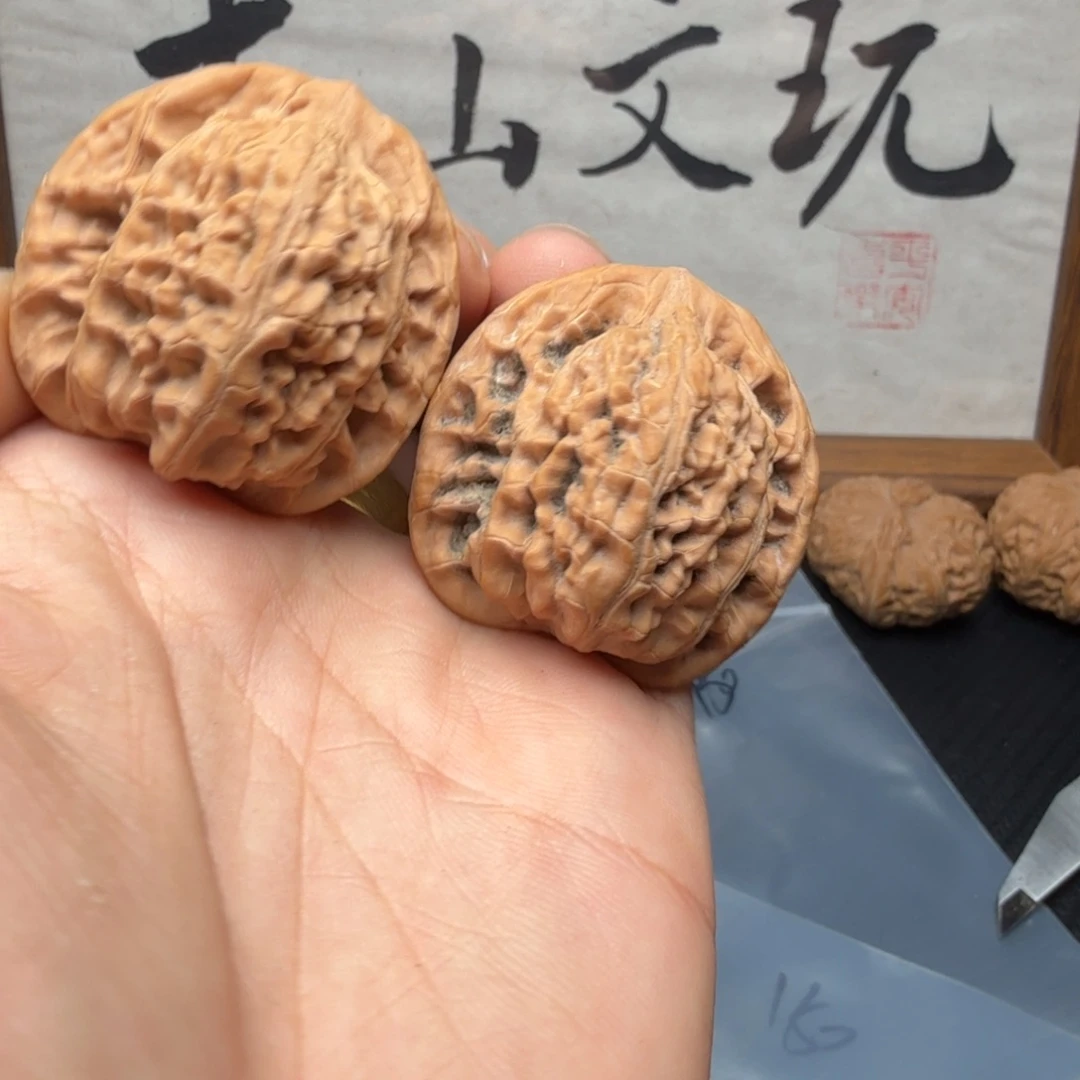 兜****吊坠文玩核桃40货头望月