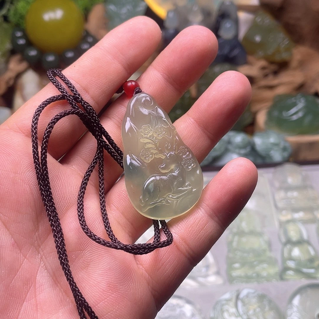 未镶嵌蛇纹石玉珠宝奇石池*阁