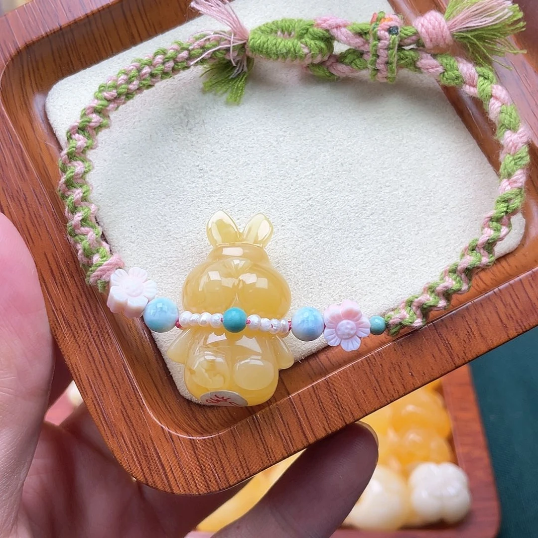 琥珀裸石未镶嵌蜜蜡