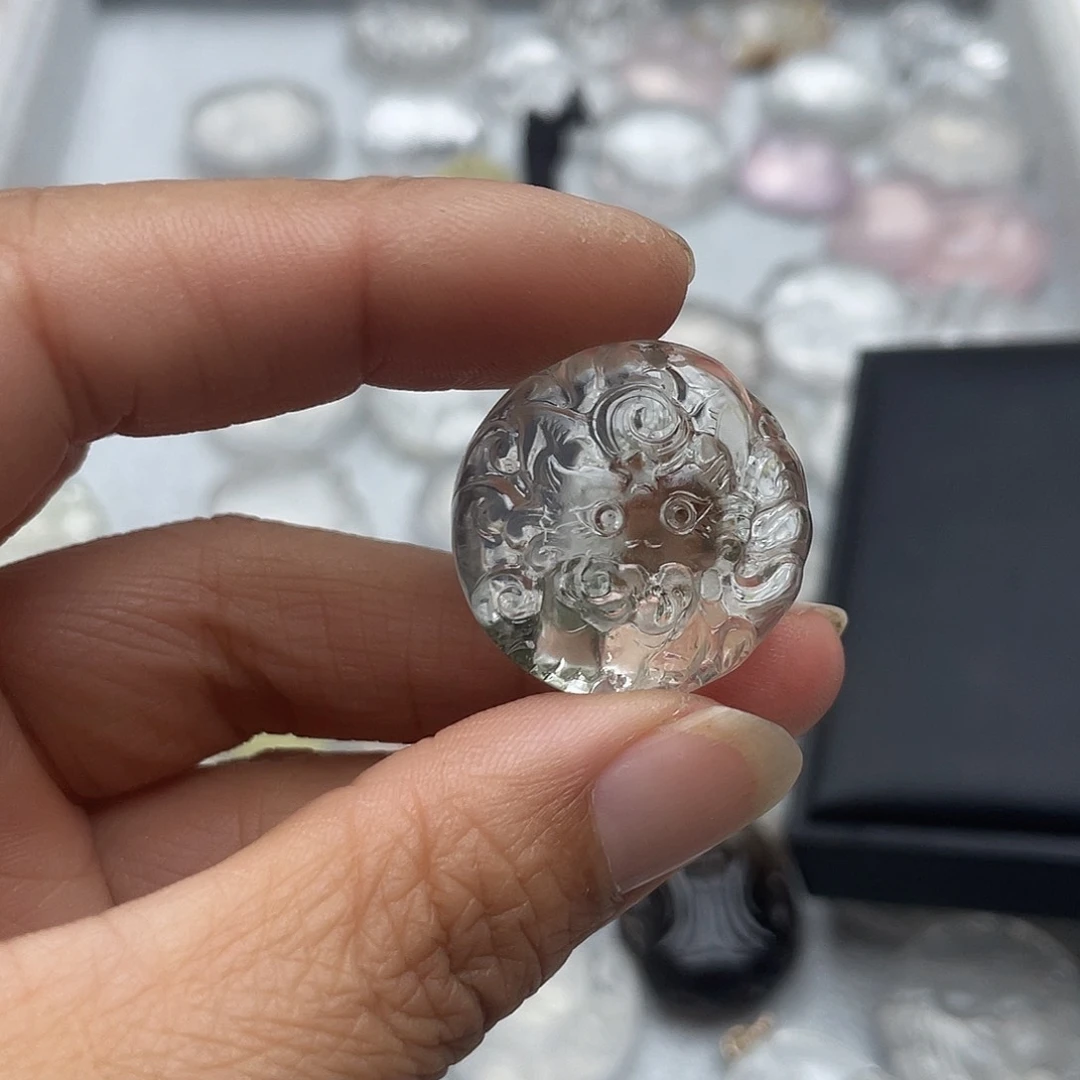 未镶嵌吊坠(不含链)水晶朵*