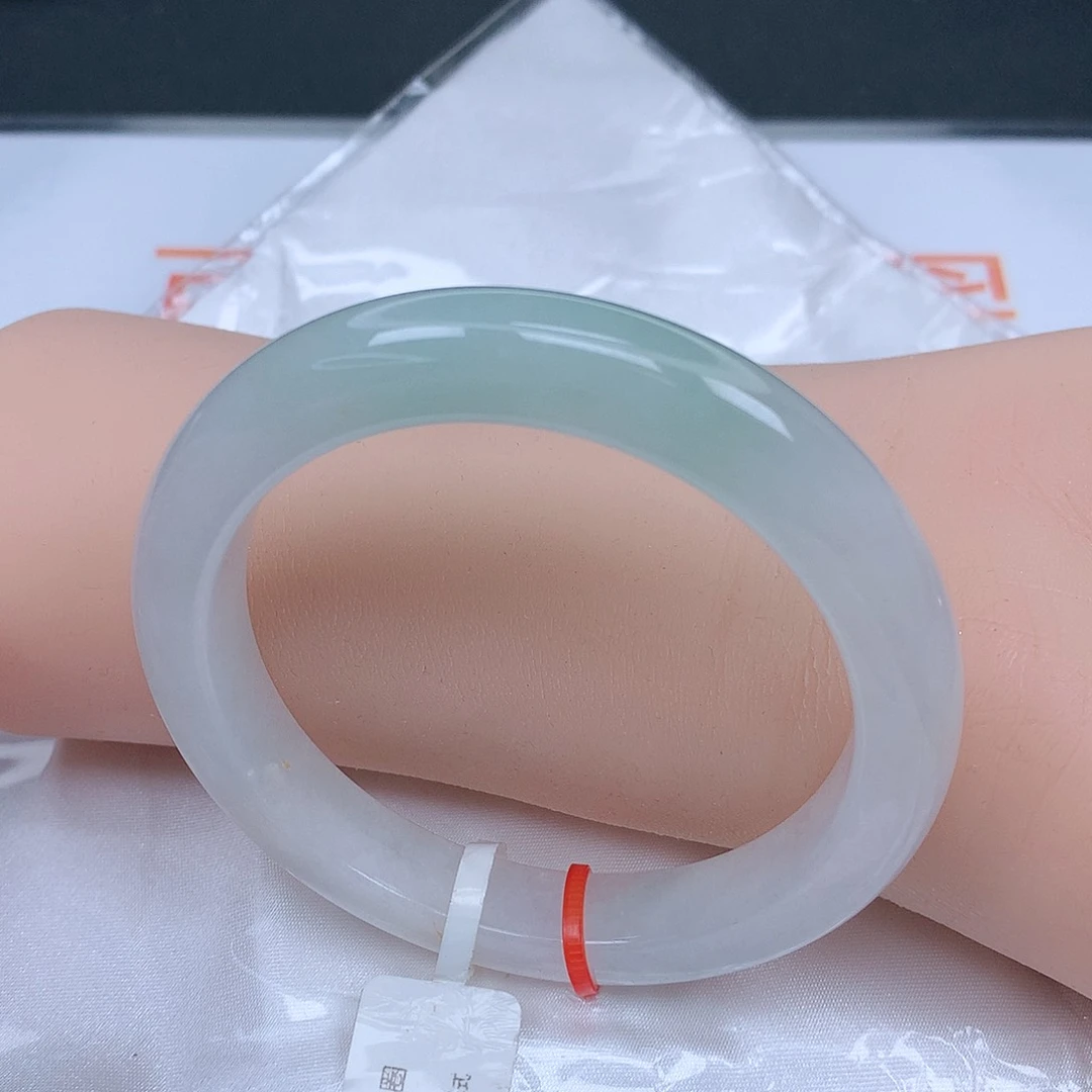 【闪购商品】未镶嵌手镯翡翠，54