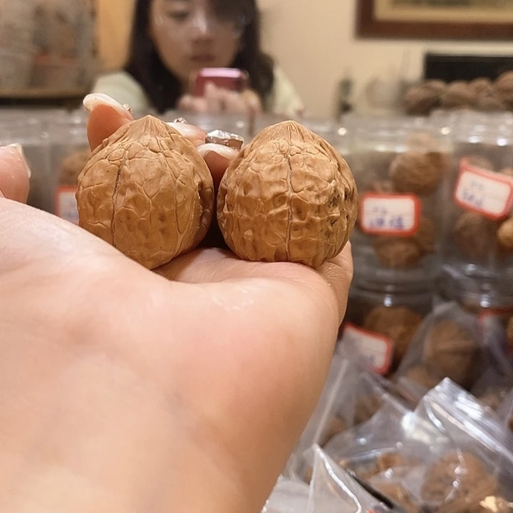 文玩核桃吊坠32龟甲纹有修