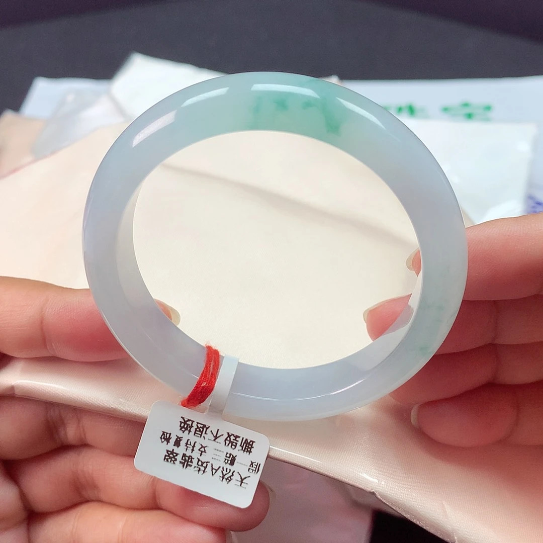 翡翠手镯未镶嵌天然缅甸A货翡翠手镯