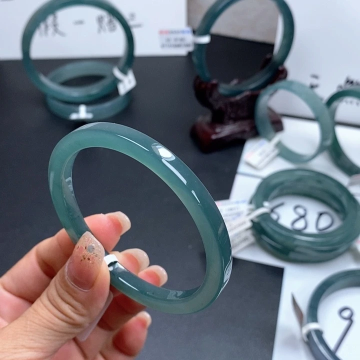 翡翠手镯未镶嵌天****057尺寸