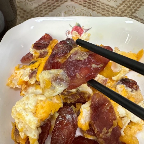 广式腊肠 炒饭 炒菜  做煲仔饭（发中通快递）