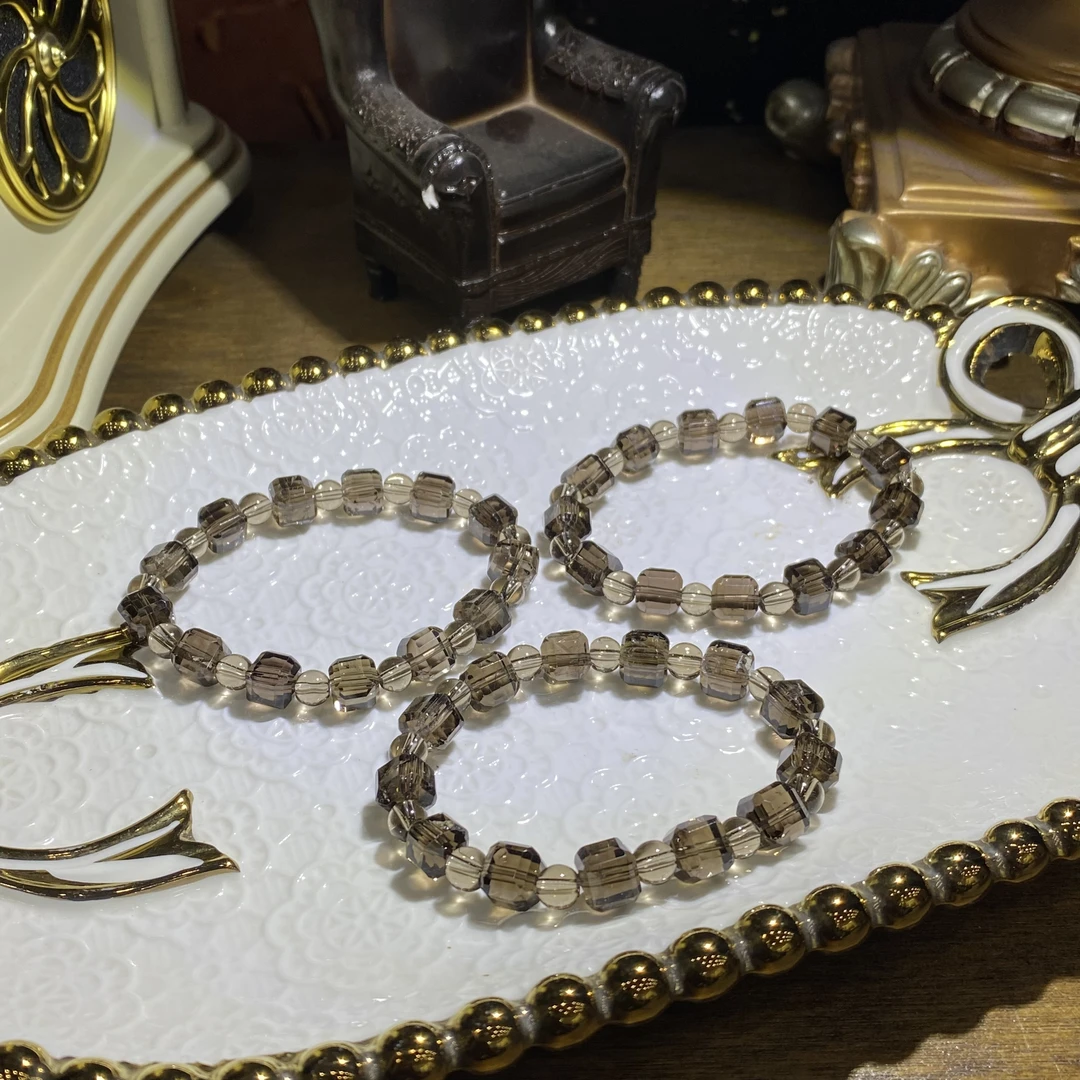 D583-天然茶水晶刻面方糖手串单圈设计款-多样性发其一