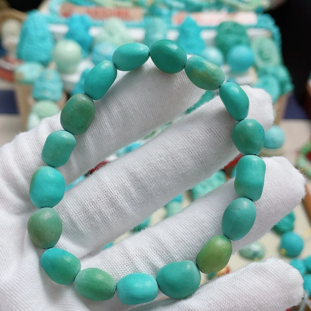 绿松石未镶嵌珠宝奇石