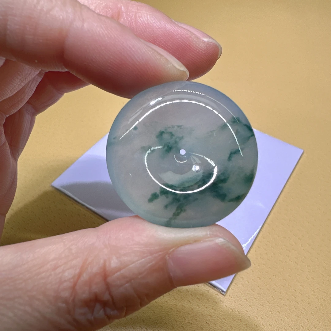 天然缅甸翡翠a货，飘花平安扣，尺寸30.4/6.6