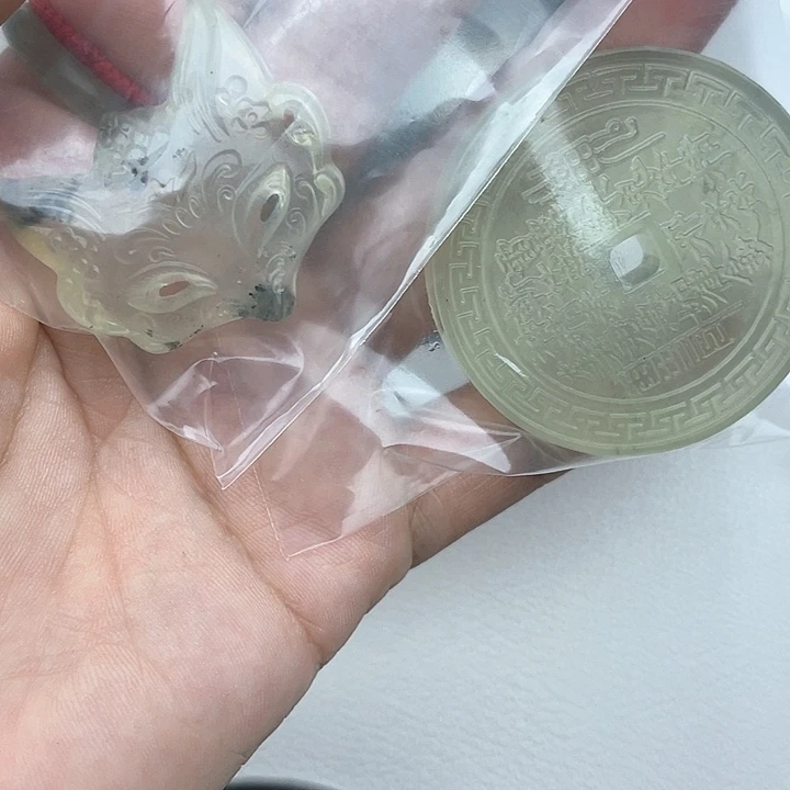 蛇纹石玉合金颈饰