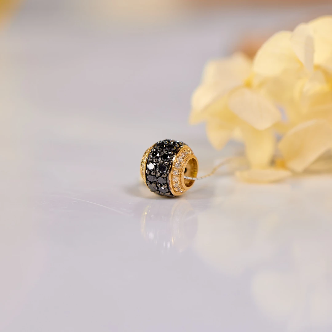 七夕限定【歪歪】黑钻吊坠*18K金镶嵌（多样性发一）XB-H6708