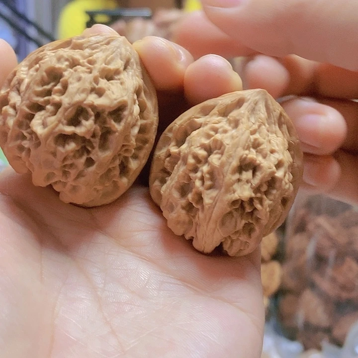 【闪购商品】文玩核桃把件39野牛小众