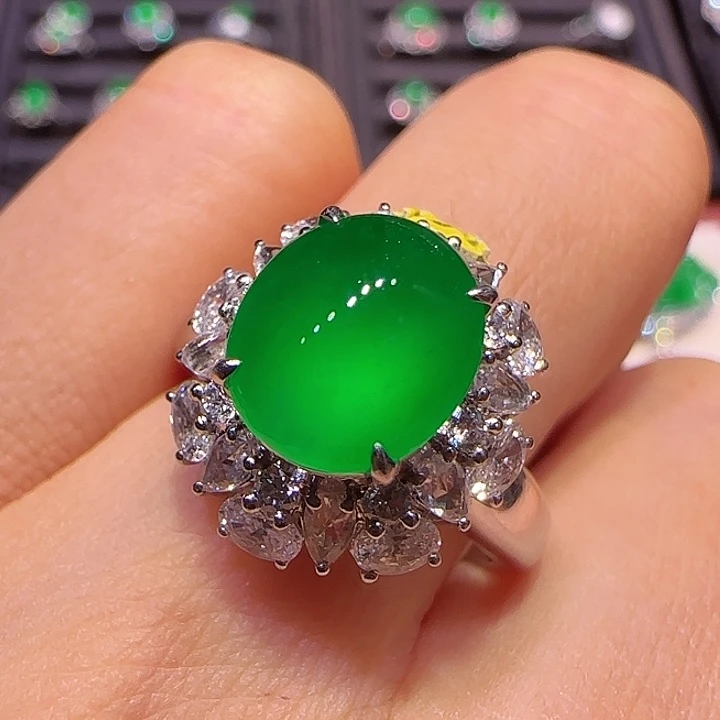 翡翠戒指18K金镶嵌戒指