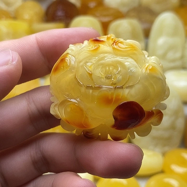 琥珀颈饰未镶嵌琥珀蜜蜡吊坠