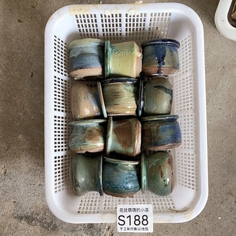 紫砂花盆188微瑕品口径3到4左右