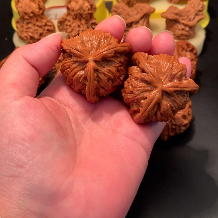 文玩核桃把件石*勇工艺