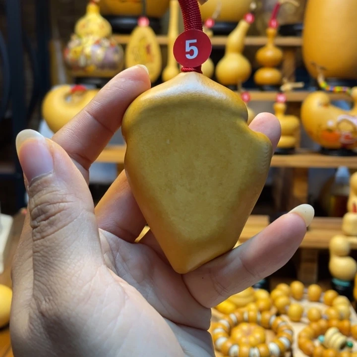 鞠***天然葫芦果然生长