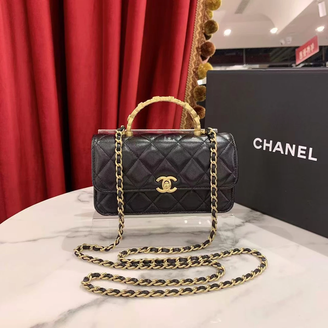 95新 Chanel/香奈儿 24s镂空手柄woc mini手机包 94461400